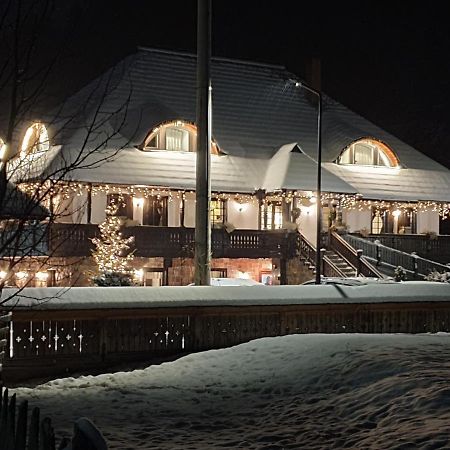 Pensiunea La Moara Hotel Fundu Moldovei Bagian luar foto