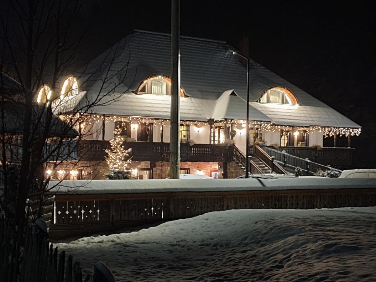 Pensiunea La Moara Hotel Fundu Moldovei Bagian luar foto