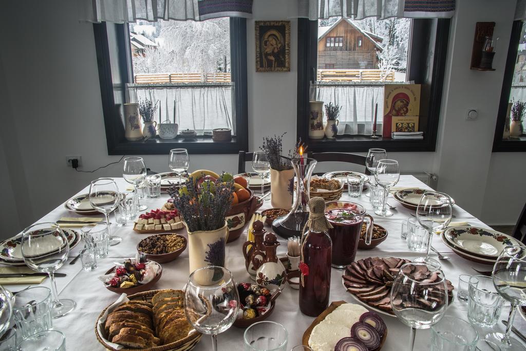 Pensiunea La Moara Hotel Fundu Moldovei Bagian luar foto